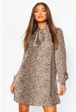 Šaty rovného strihu s leopard vzorom